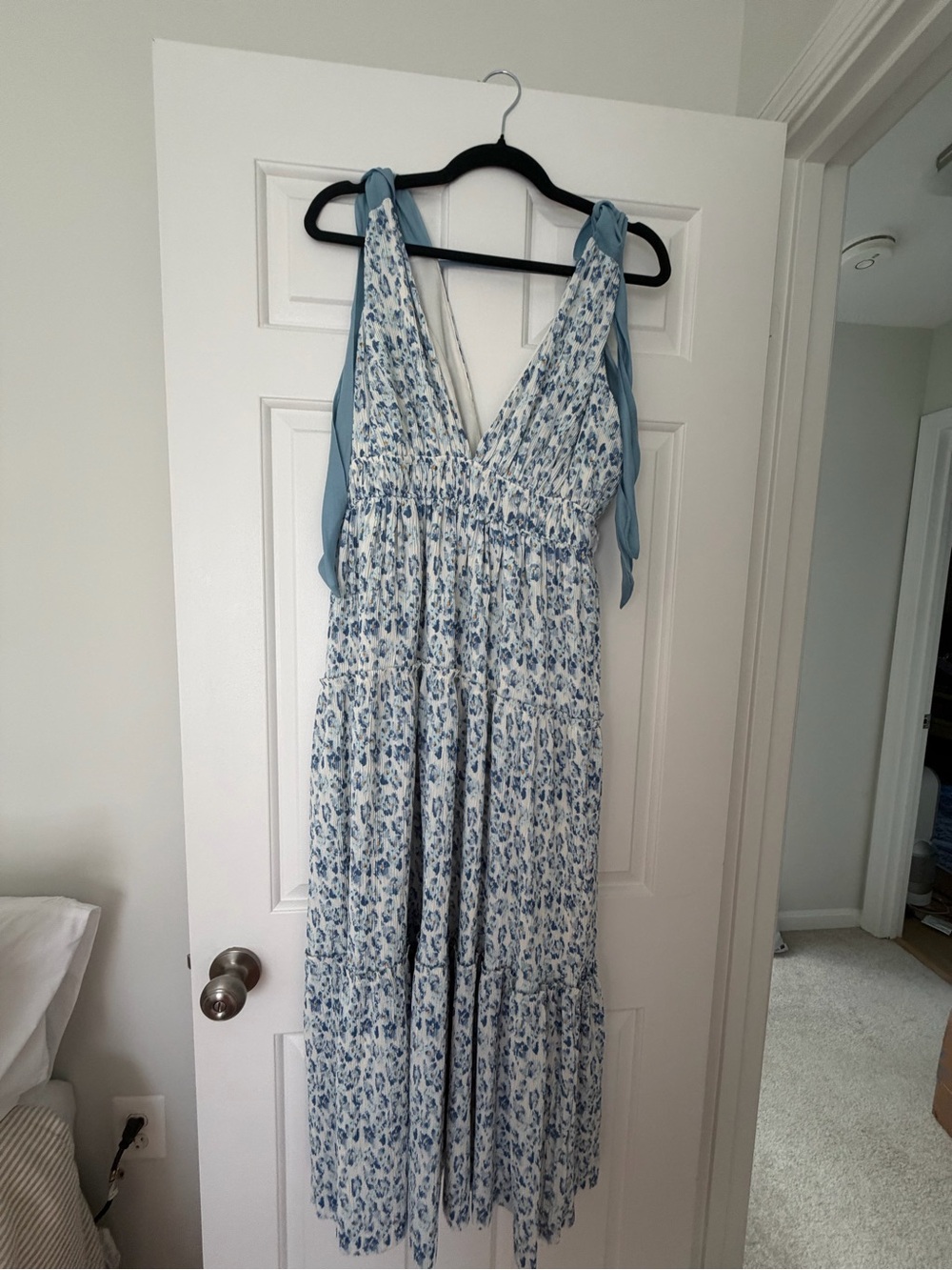 Storia Light Blue Floral Tie-Shoulder Maxi Dress